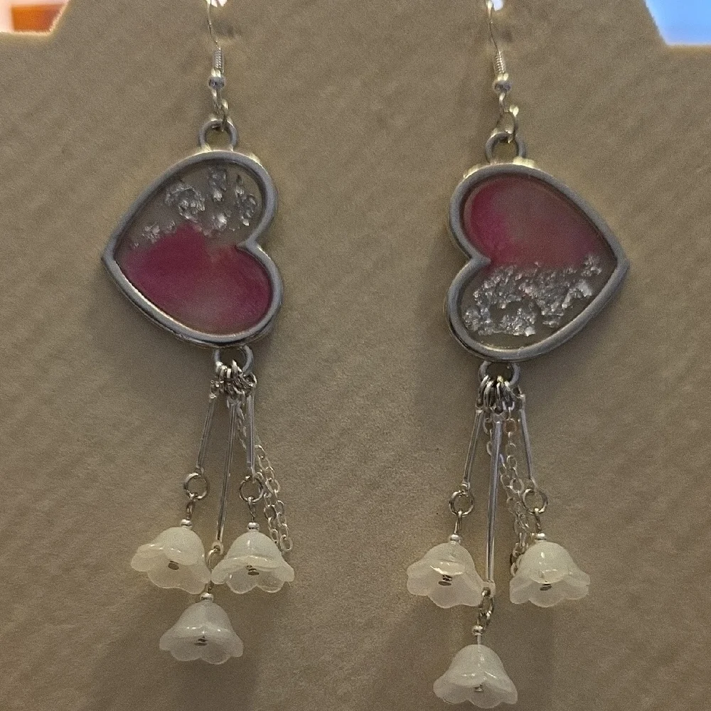 Handcrafted Heart-Shaped Bezeled Pink and Silver Flaked Earrings - Picture 5 of 6